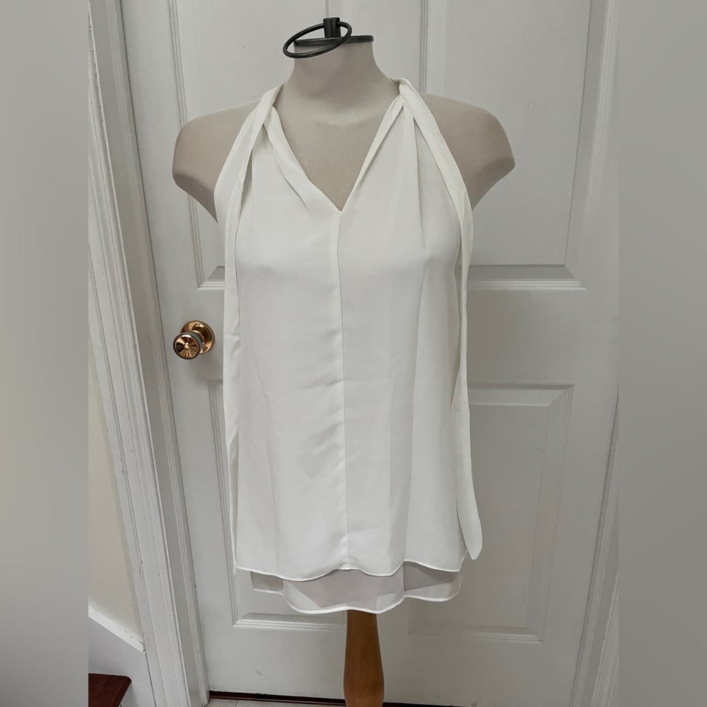 Violet & Claire Elegant White  Top size medium